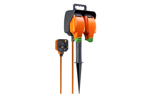 An Image of the masterplug garden spike with 13amp plug